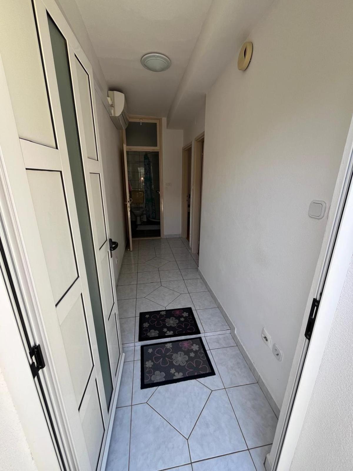 Ana Lovetovo Vodice Exterior photo